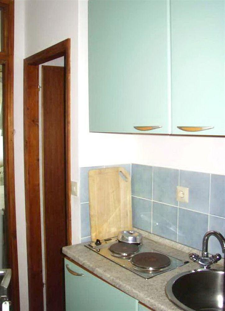 Hotel Vila 4M Ražanac 外观 照片
