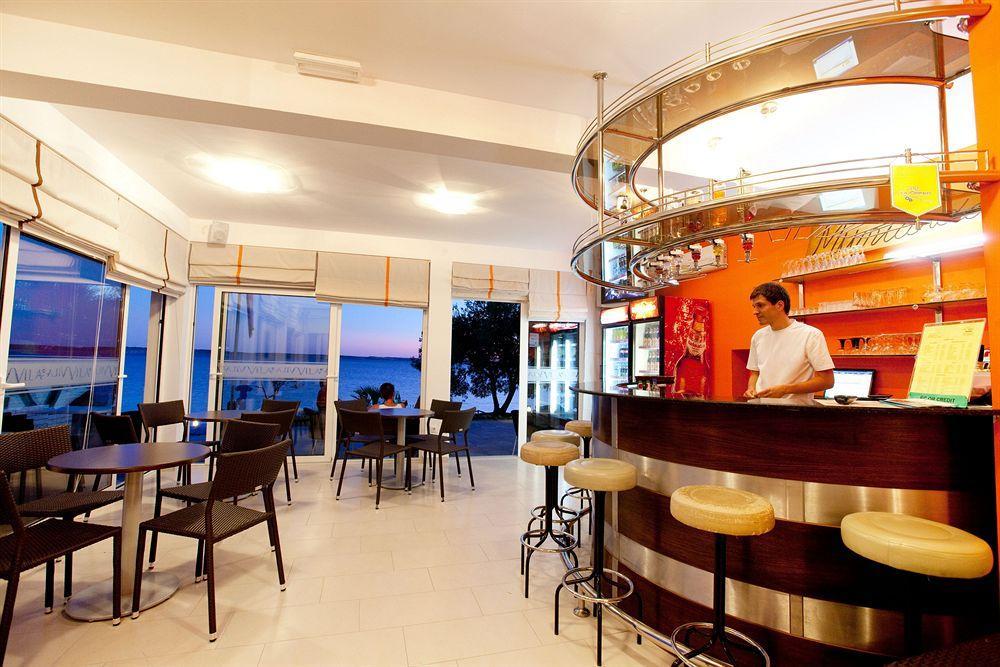 Hotel Vila 4M Ražanac 外观 照片