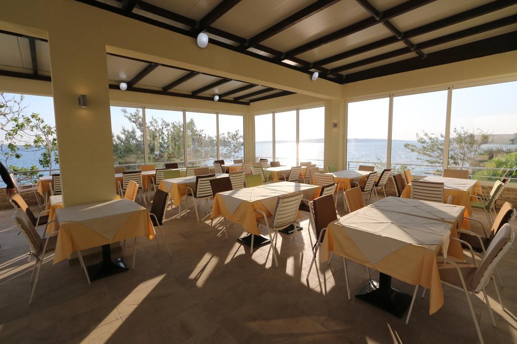 Hotel Vila 4M Ražanac 外观 照片