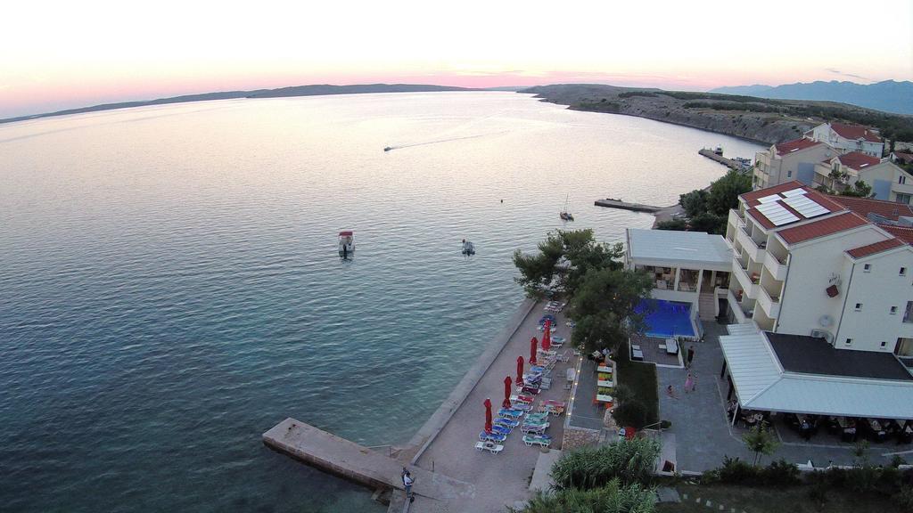 Hotel Vila 4M Ražanac 外观 照片