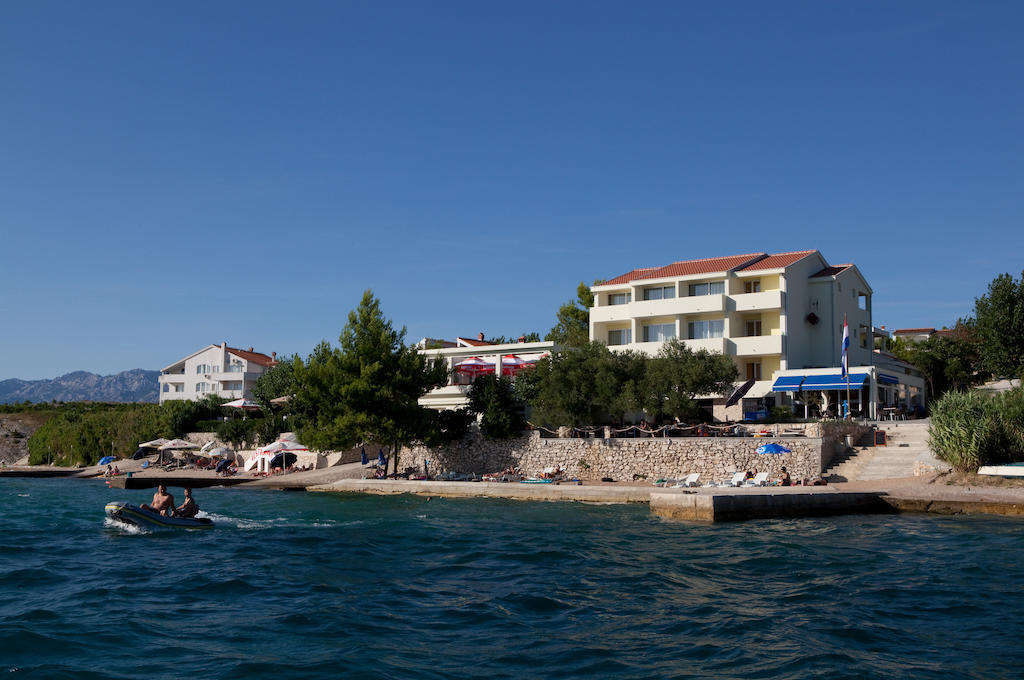 Hotel Vila 4M Ražanac 外观 照片