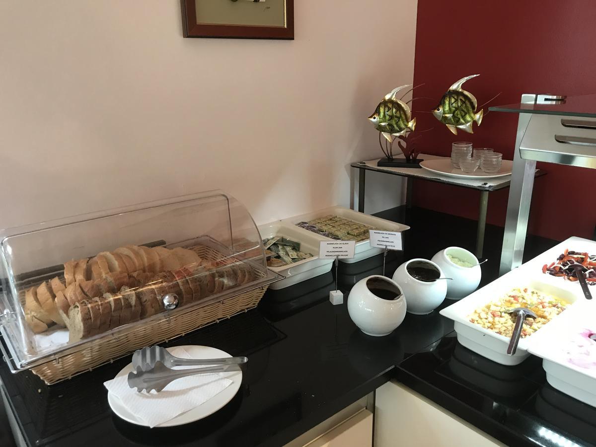 Hotel Vila 4M Ražanac 外观 照片