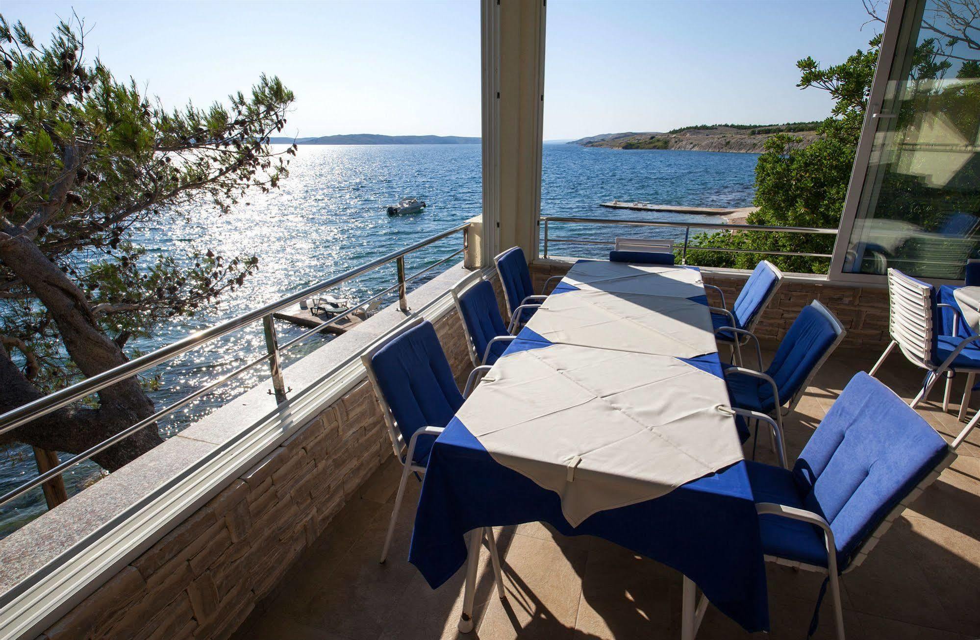 Hotel Vila 4M Ražanac 外观 照片