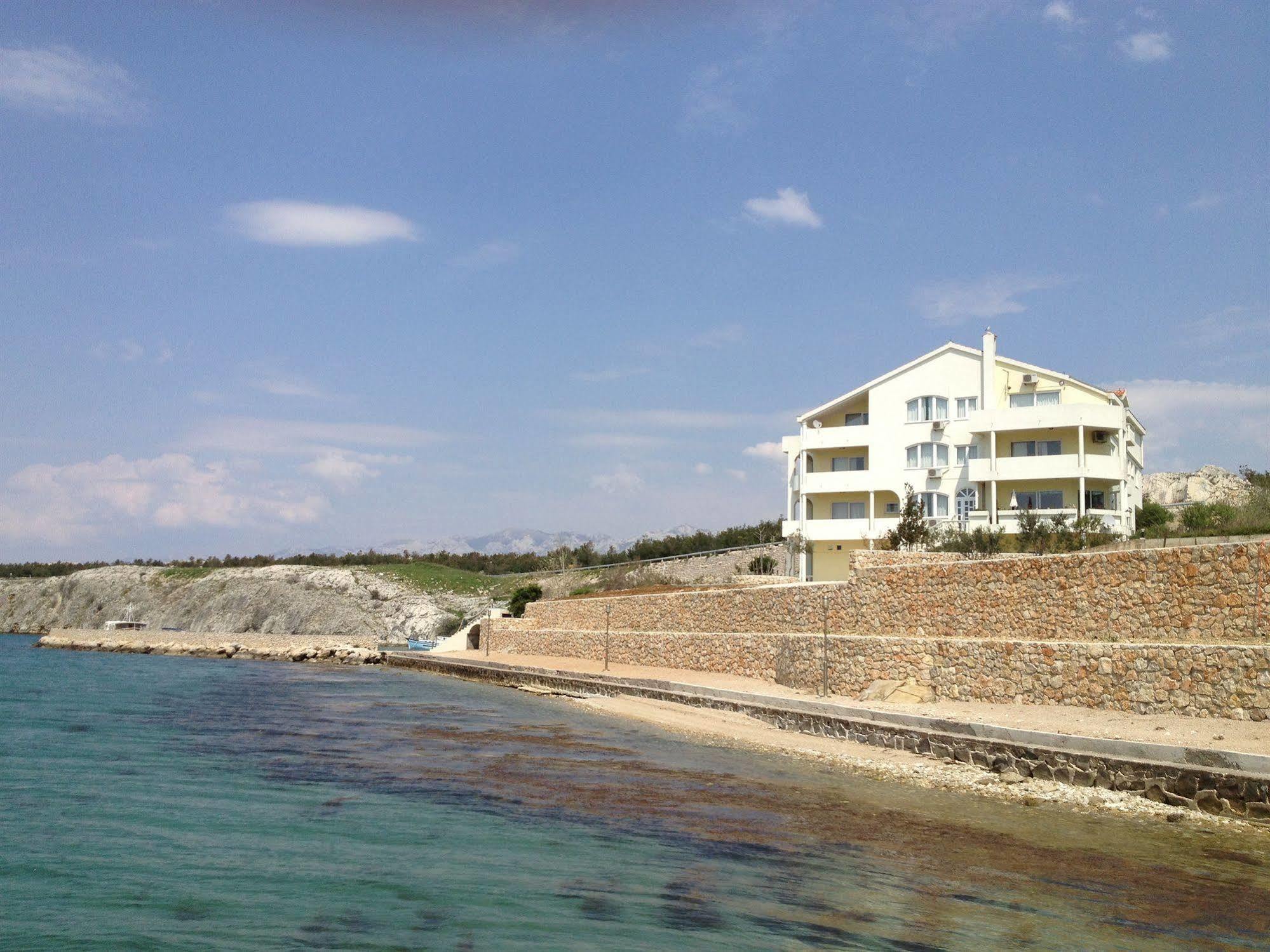 Hotel Vila 4M Ražanac 外观 照片